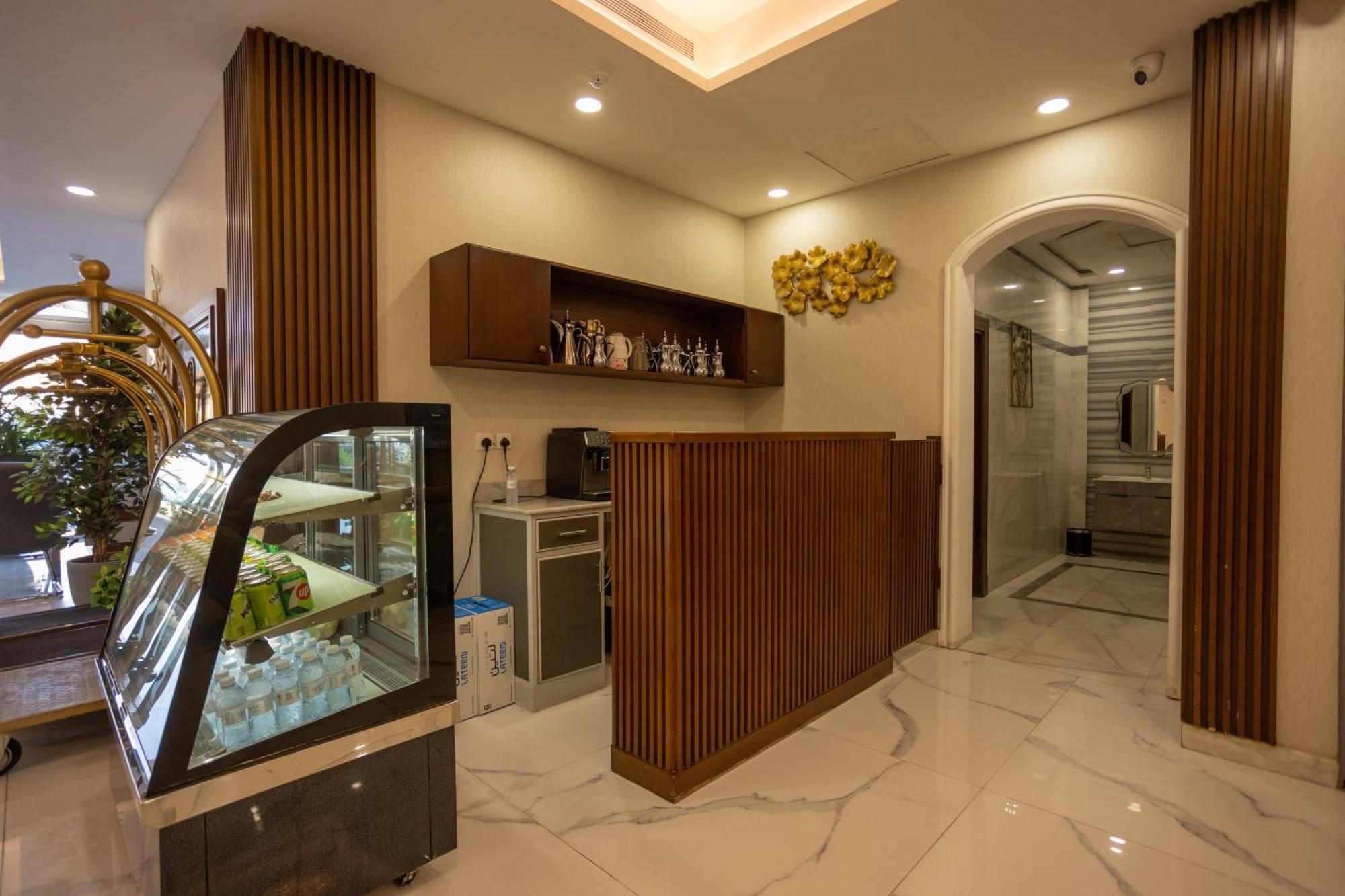 Laten Suites Andalus Mall Yidda Exterior foto