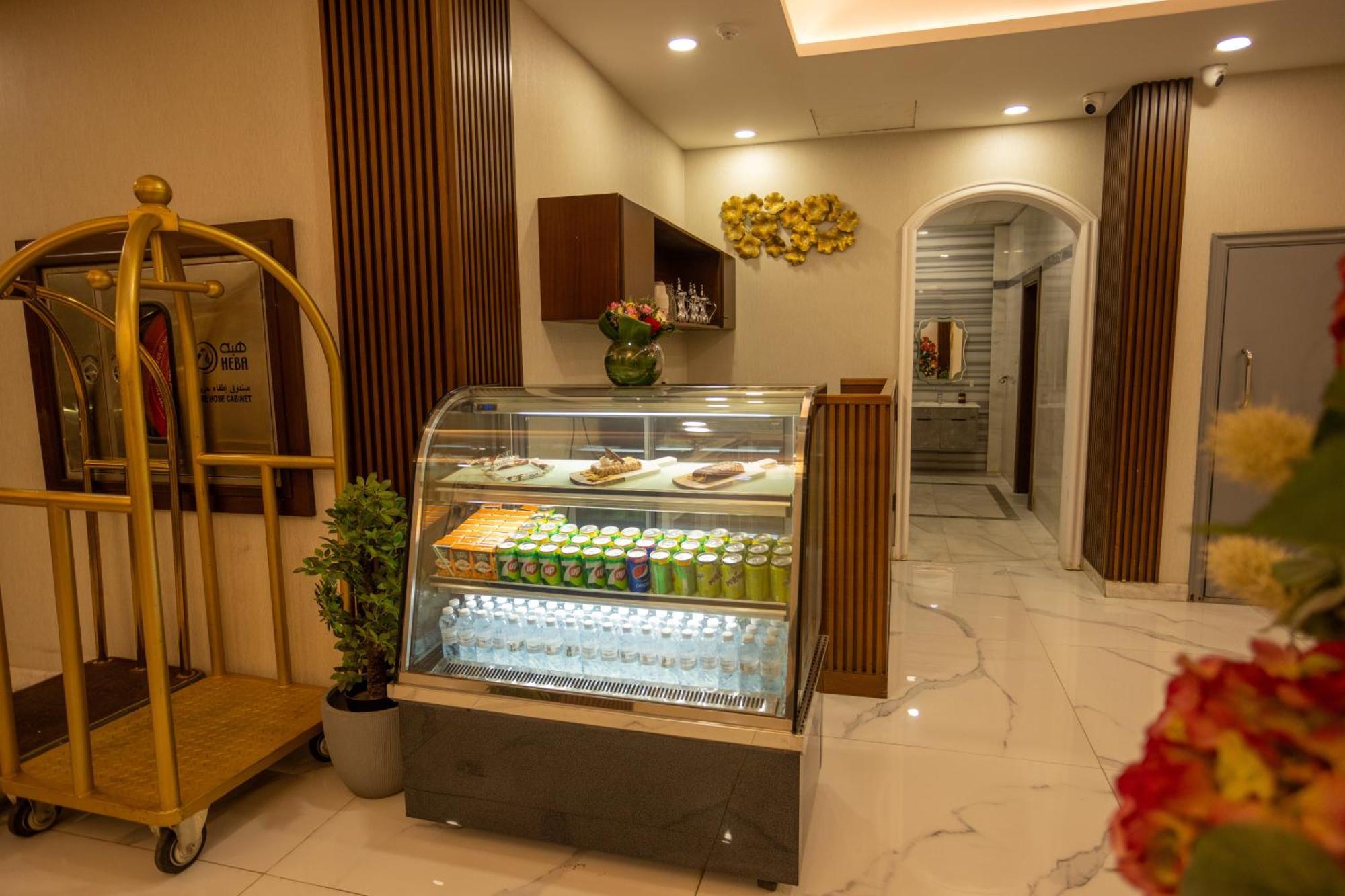 Laten Suites Andalus Mall Yidda Exterior foto